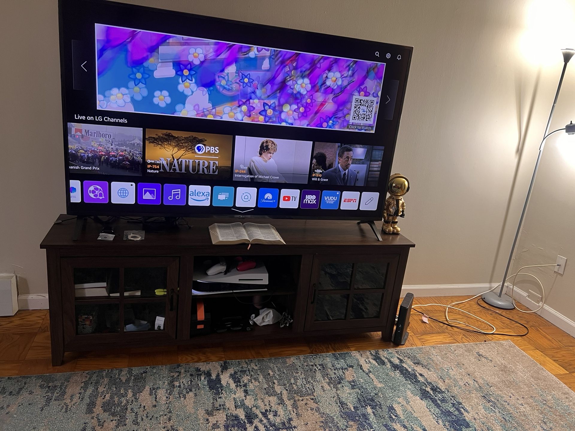 Modern LG 62' Smart TV with TV stand - bundle