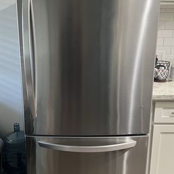 LG refrigerator