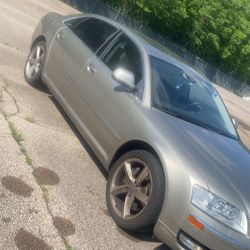 Audi A8 L 2010