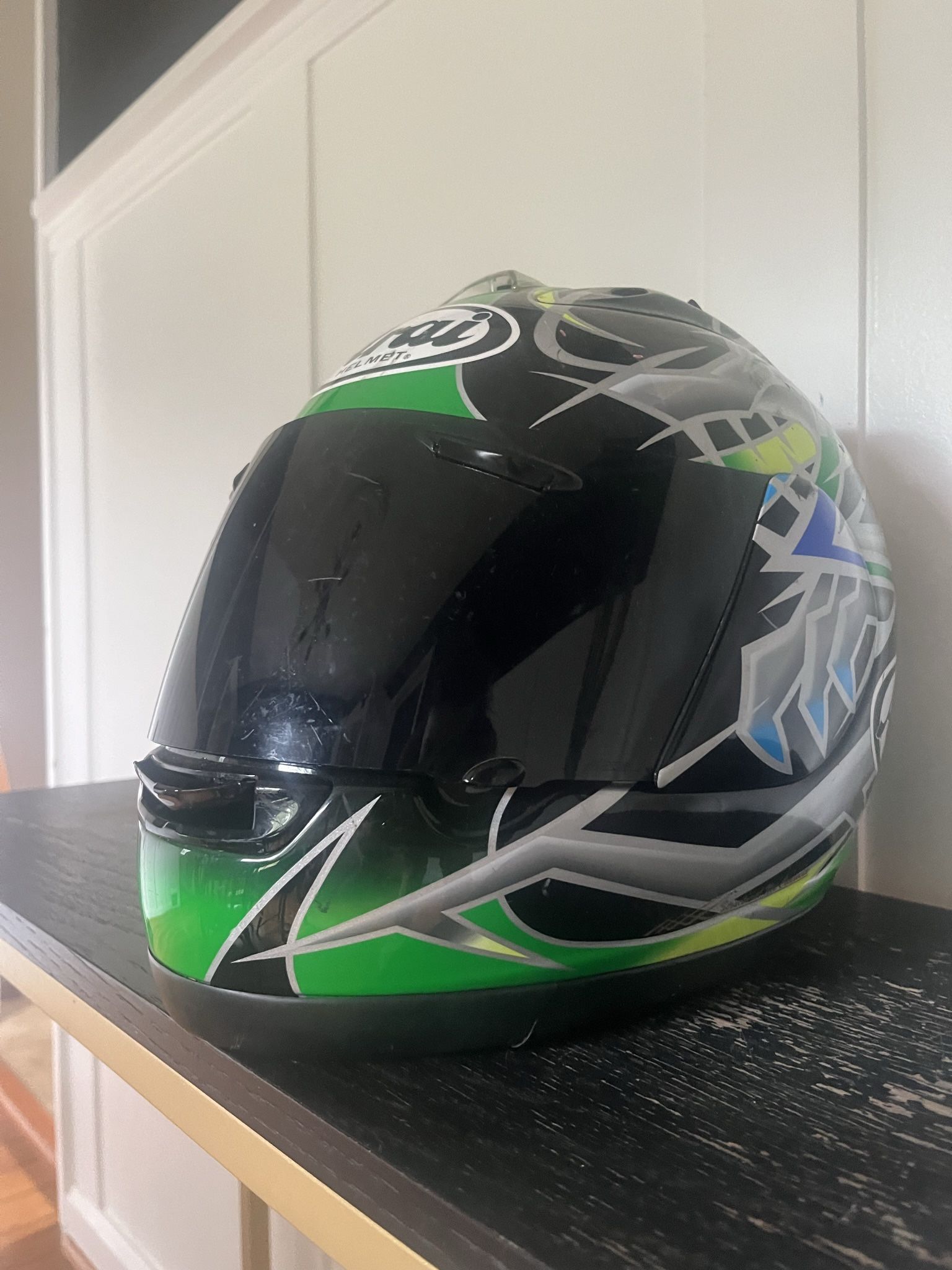 Helmet Women’s (ARAI) Size Small