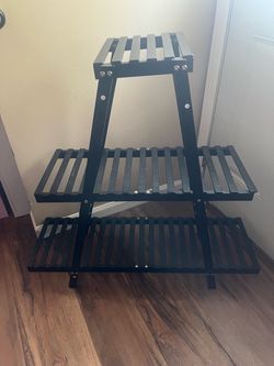 3-Tier Plant Stand, Indoor-Outdoor 32 1/2” L x 10”W x 32”H