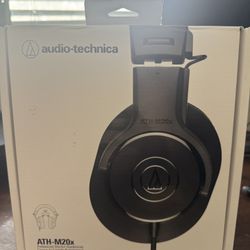Audio-technica ATH-M20x Professional Monitor Headphones