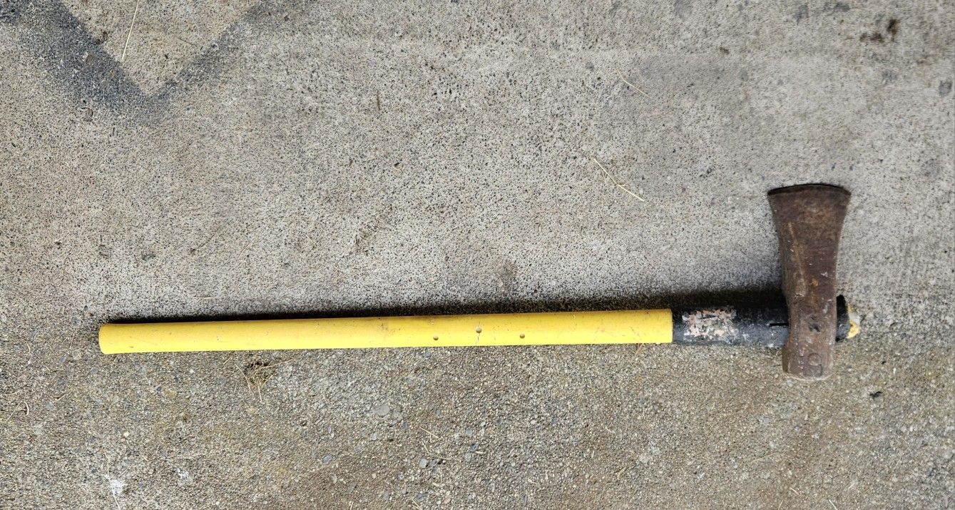 Splitting Maul with Fiberglass Handle