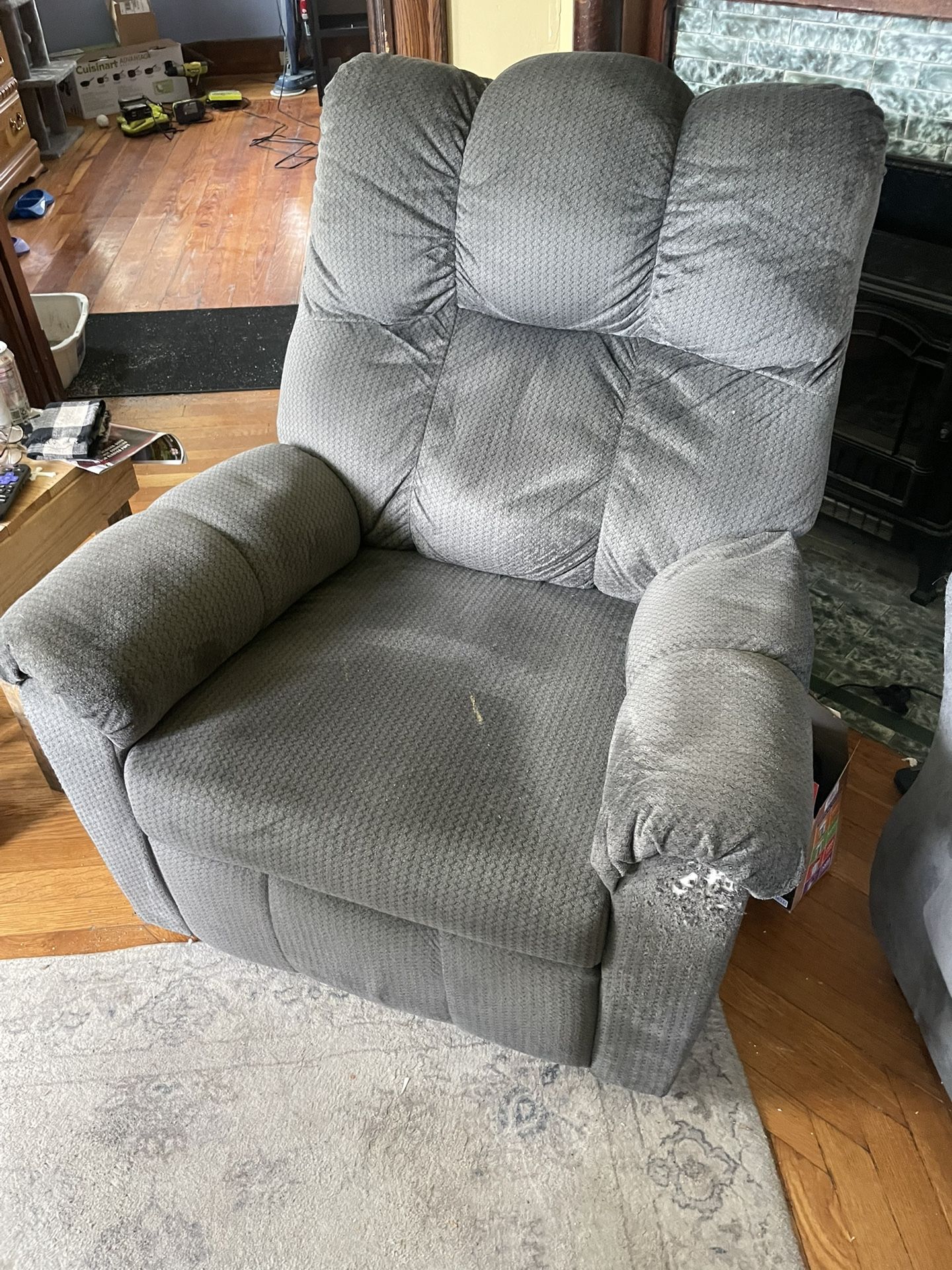 Comfy Recliner/rocker