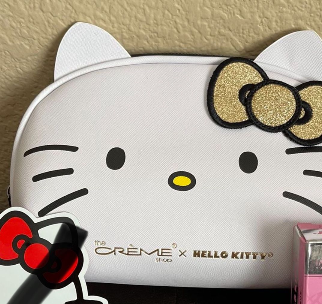 Hello Kitty Make Up Bag 