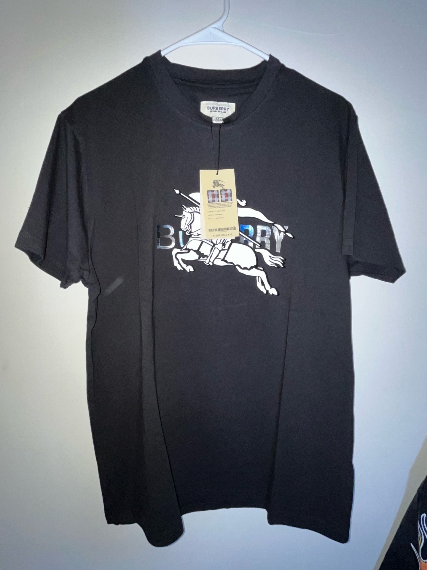 Burberry t shirt