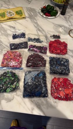 Buttons! 20 for all!