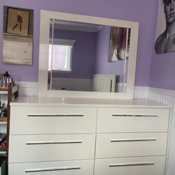 drawer with mirror, queen bed frame and queen mattress 