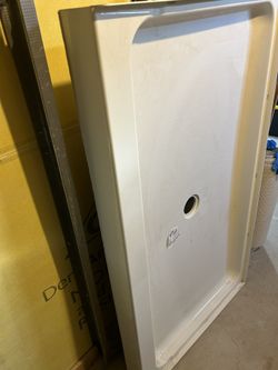 Acrylic Shower Pan 60”x34” Center Drain New