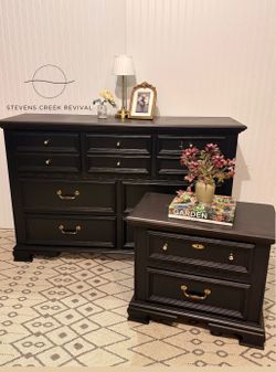Vintage refinished Stanley bedroom set