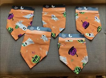 Brand New Pet Reversible Glow-In-The-Dark Bandana $1 each