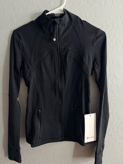 Black lululemon define