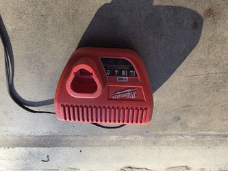 M12 Charger