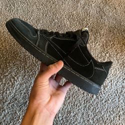 Travis Scott All Black 