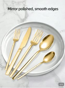Gold silverware set