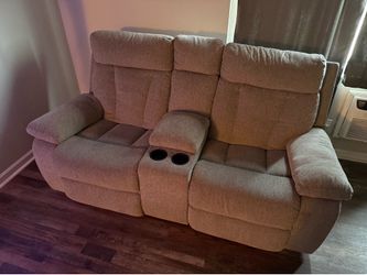 Love seat/sofa