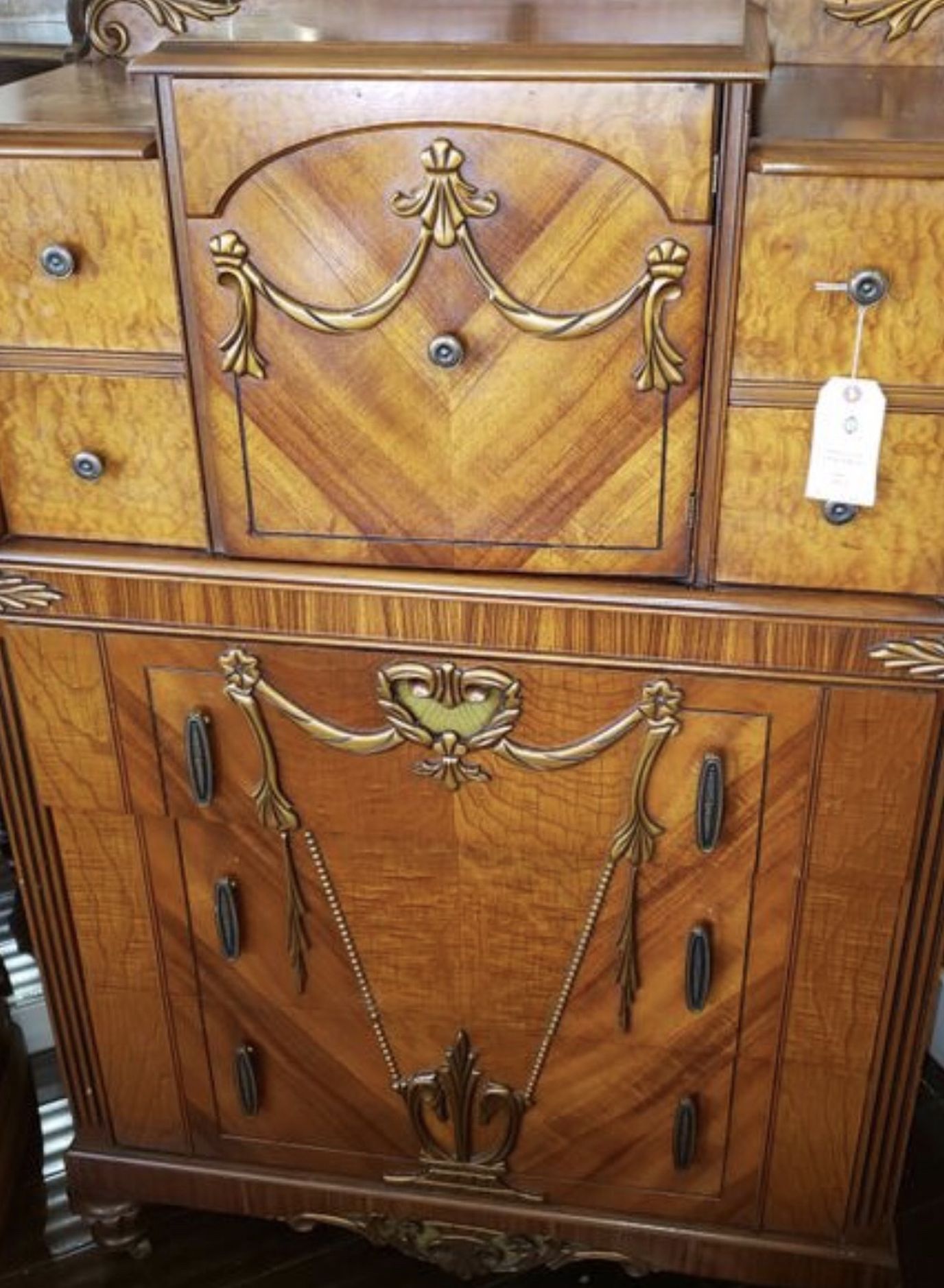 Vintage Chest of Drawers