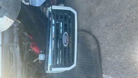 2015-2016 Ford F150 Front Grill With Emblem 