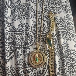 Twisted Chain Necklace & Bracelet With 360° Spinning Saint Judas  Pendant