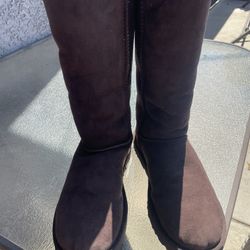 Uggs Brown Size 8