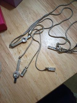 Necklace with tag still on