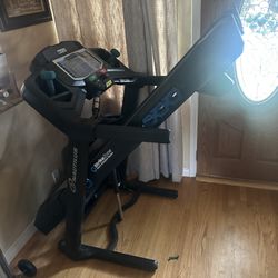 Treadmill NAUTILUS STRIKE ZONE 