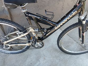 Vintage 26 inch Cannondale Super V 500 front and back suspension Rock Shox
