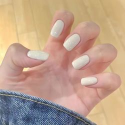 Sleek Nude Press - on Nails | Minimalist Manicure