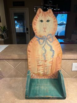 Vintage Handcrafted Painted Large Tabby Cat Shelf for Wall or Counter! Look at Mouse on Front Shelf Running