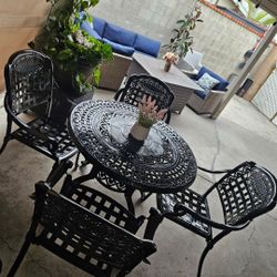 Beautiful Patio Set 5pc/outdoor Dining Set/Outdoor Furniture/Cash Only 