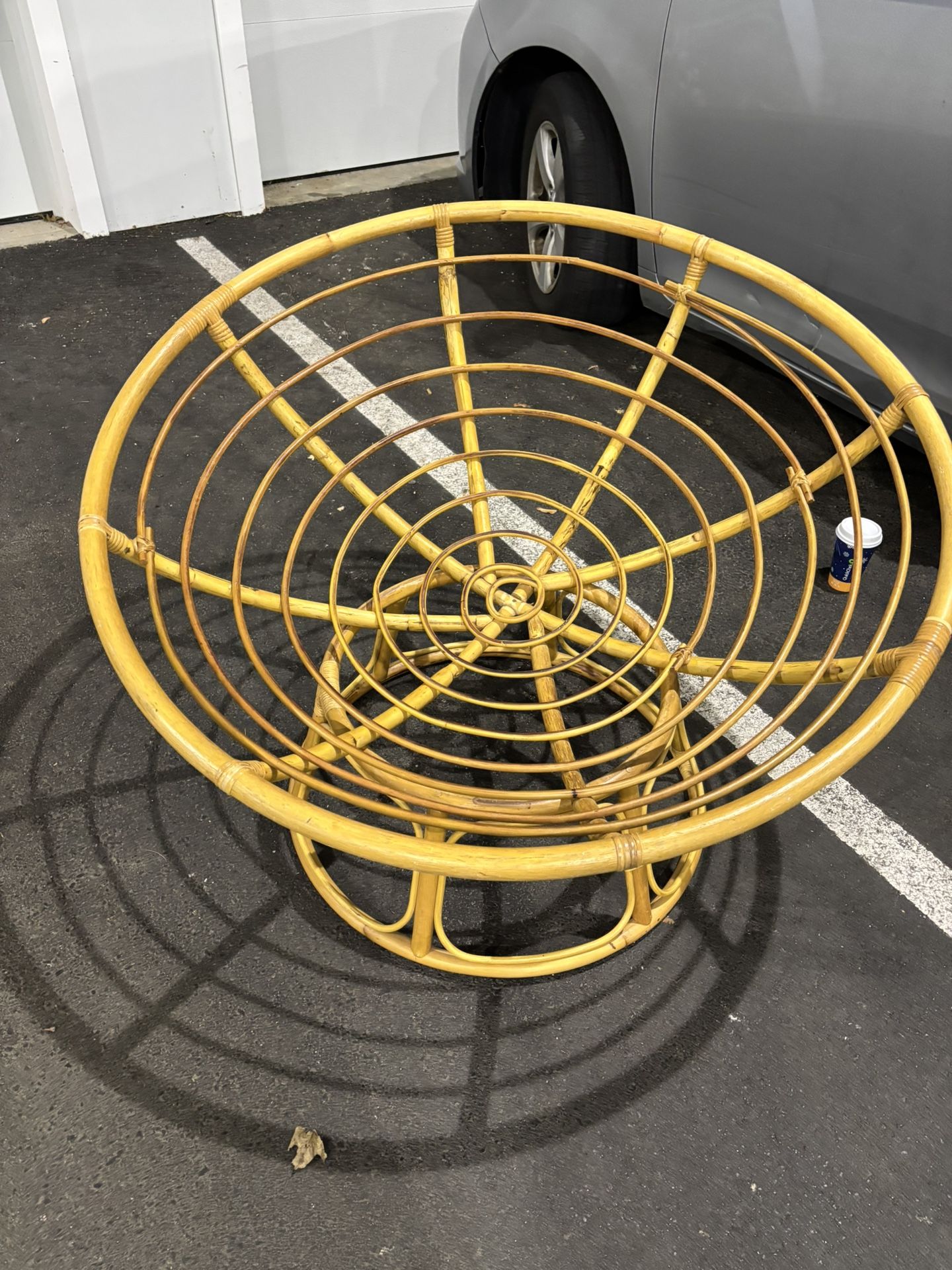 round chair