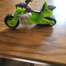 Super Hero Adventures Playskool Heroes Marvel Hulk Smash Tank 5" Bike Only