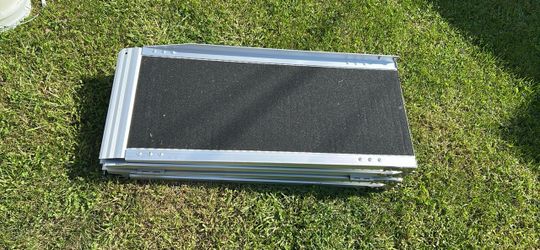 Folding Aluminum Wheelchair Ramp