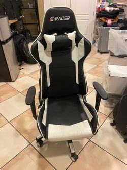 Gaming chair