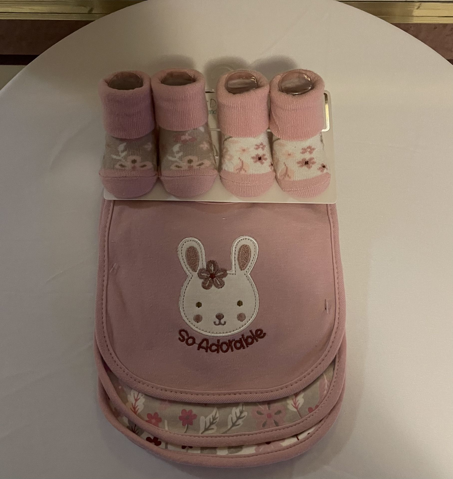 Brand New Baby Girls 5 Piece Set Of 3 Bibs & 2 Socks $6.00 Each Set