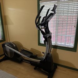 NORDICTRACK - SE7I ELLIPTICAL TRAINER