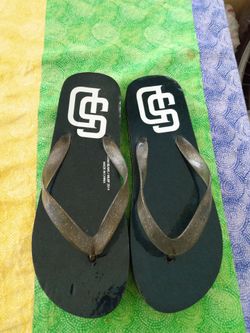 SAN DIEGO PADRES SANDALS SIZE 8 MENS