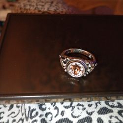 Beautiful women Ring