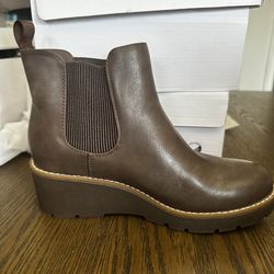 Brown Chelsea Low Wedge Booties - Size 7.5