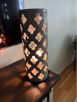 Ceramic light up cylinder lamp