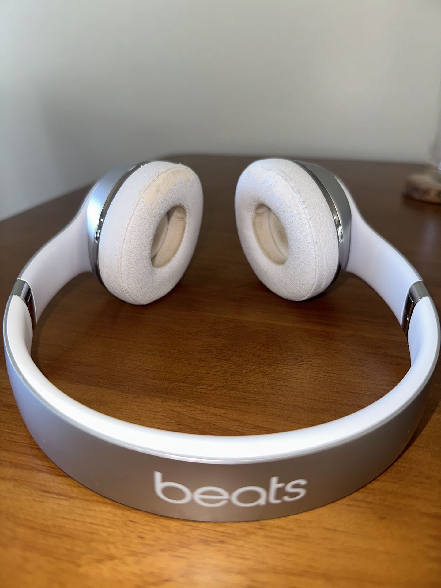 Beats By Dr. Dre Solo3 Wireless (Used, White/Silver)