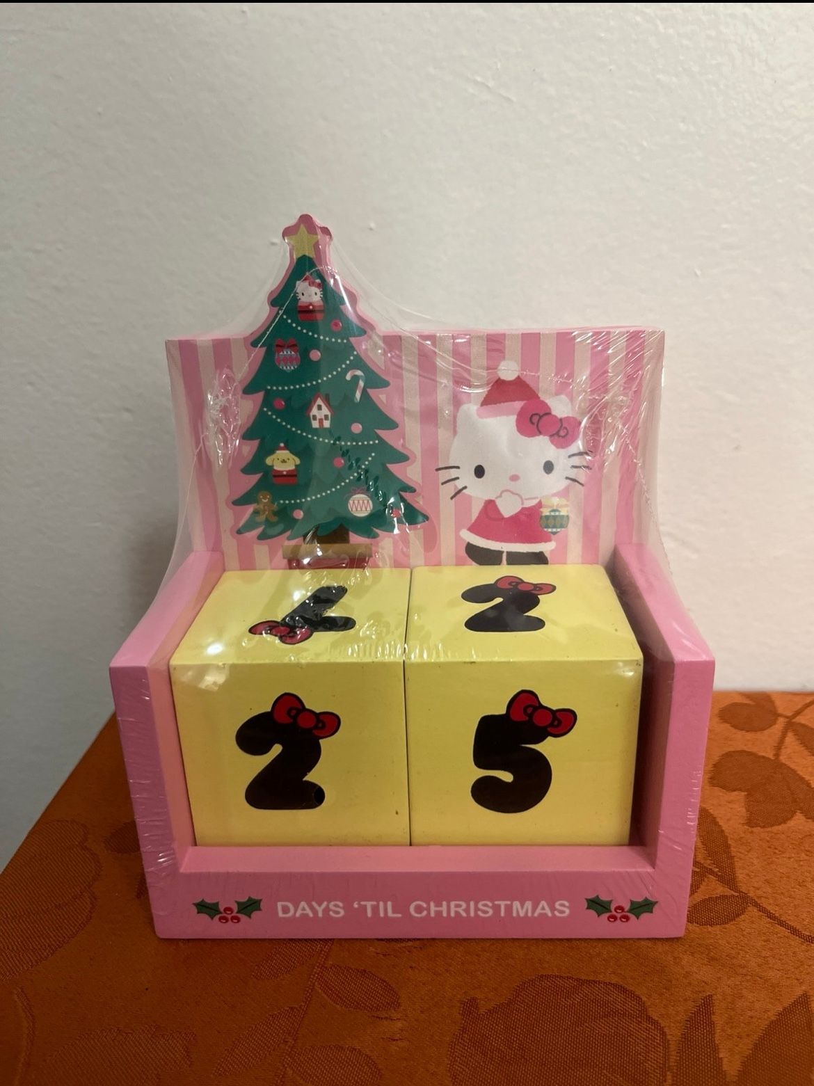 Hello Kitty Christmas Countdown Wood Block Calendar