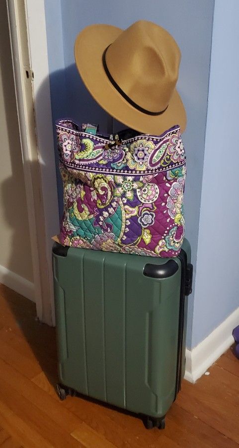 20" Carry-on Suitcase (Brand New)
