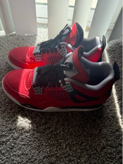 Jordan 4