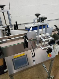 Labeler Machine For Round Bottles