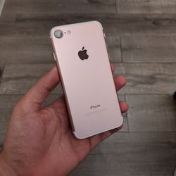 Iphone 7 32GB , Unlocked 🔓 