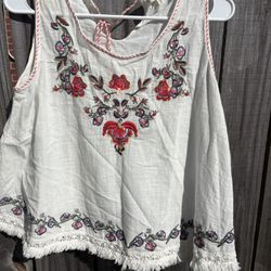 Max Studio embroidered boho ta