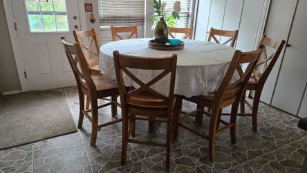 8 seating Dining set table and chairs