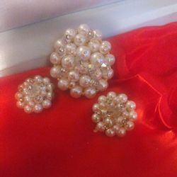 Vintage Clip On Earrings And Pin