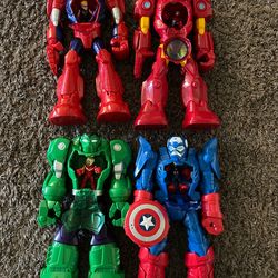 Avenger figures and mech set